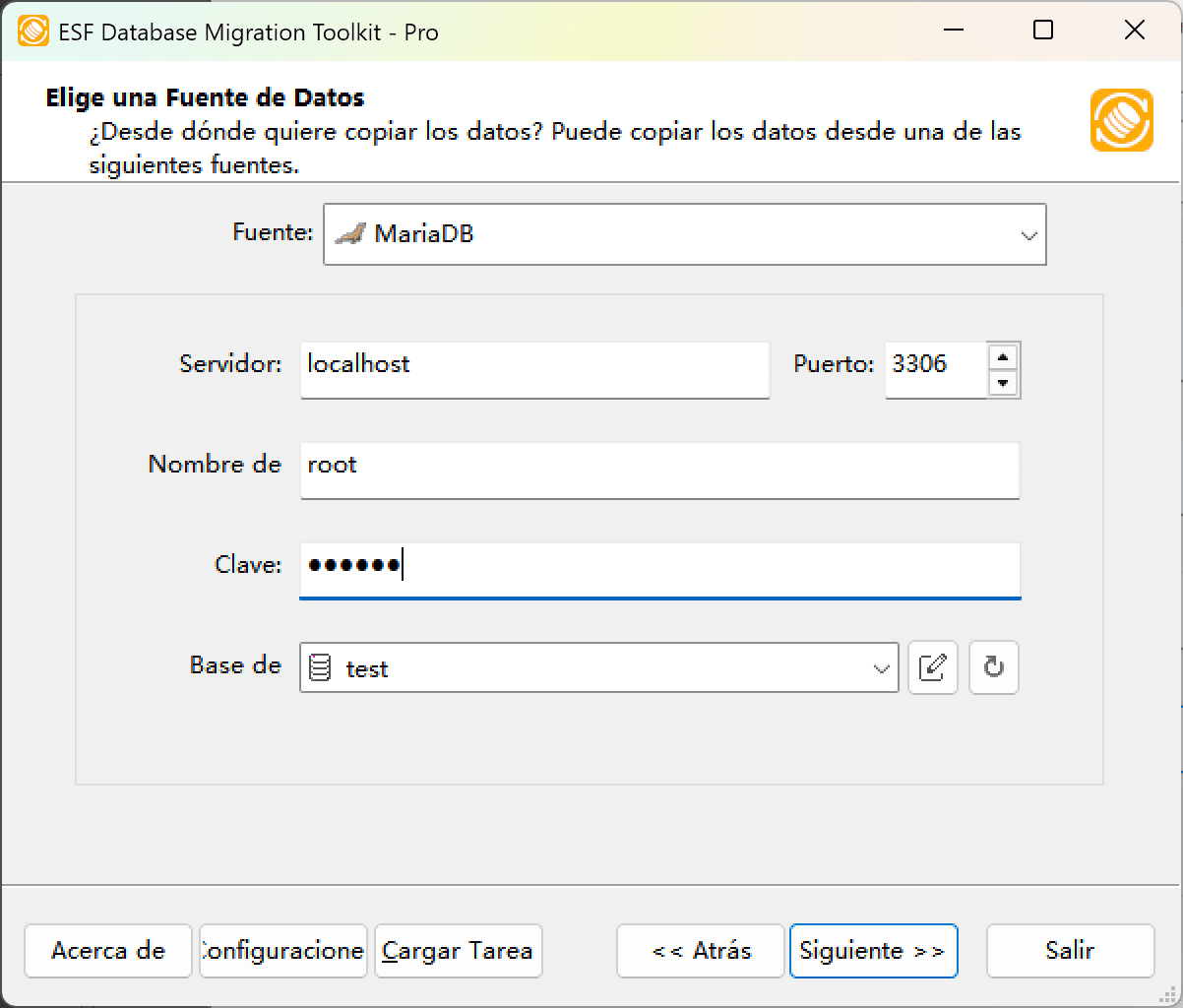 Diálogo de conexión a MariaDB mostrando configuración del servidor, campos de autenticación y botón Actualizar