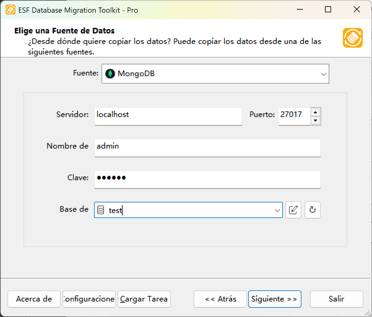 Cuadro de diálogo de conexión de MongoDB que muestra la configuración del servidor, campos de autenticación y botón de actualización